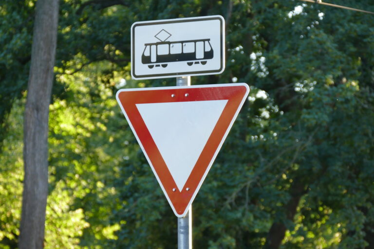 Grüne kritisieren Bondes Nahverkehrsplan